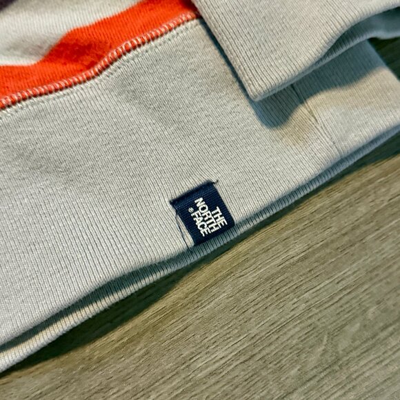 The North Face Men's Crewneck Shirt - Picture 3 of 6